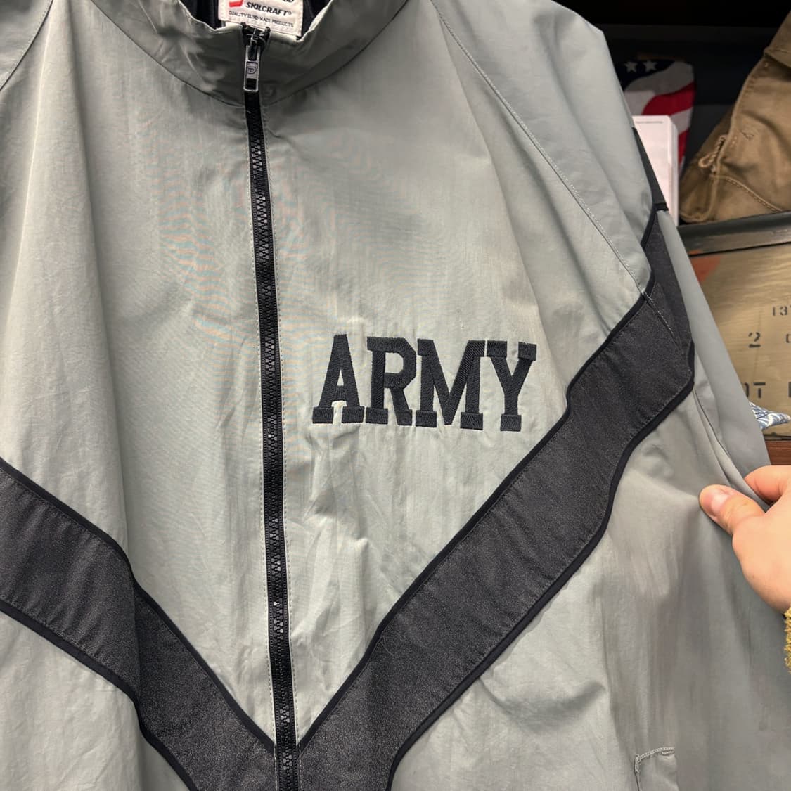 오리지널 밀리터리 U.S ARMY IPFU 트레이닝 윈드브레이커 N608 상품이미지5