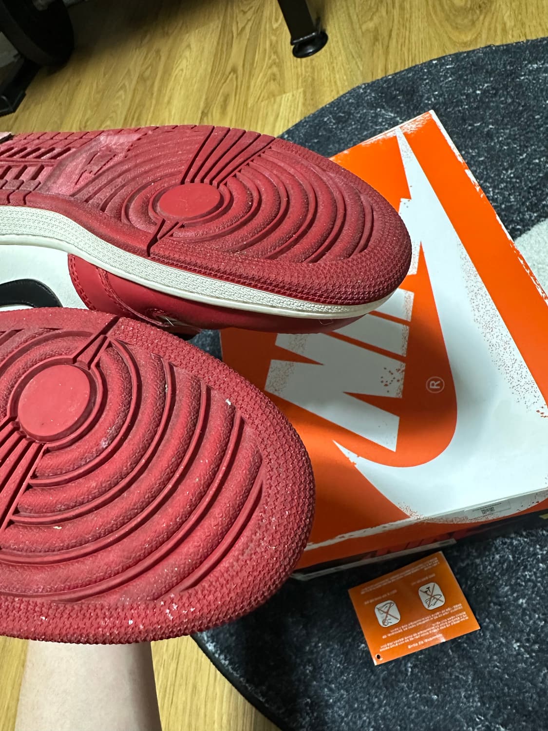 조던 1 레트로 하이 OG 시카고 2022 285 상품이미지6