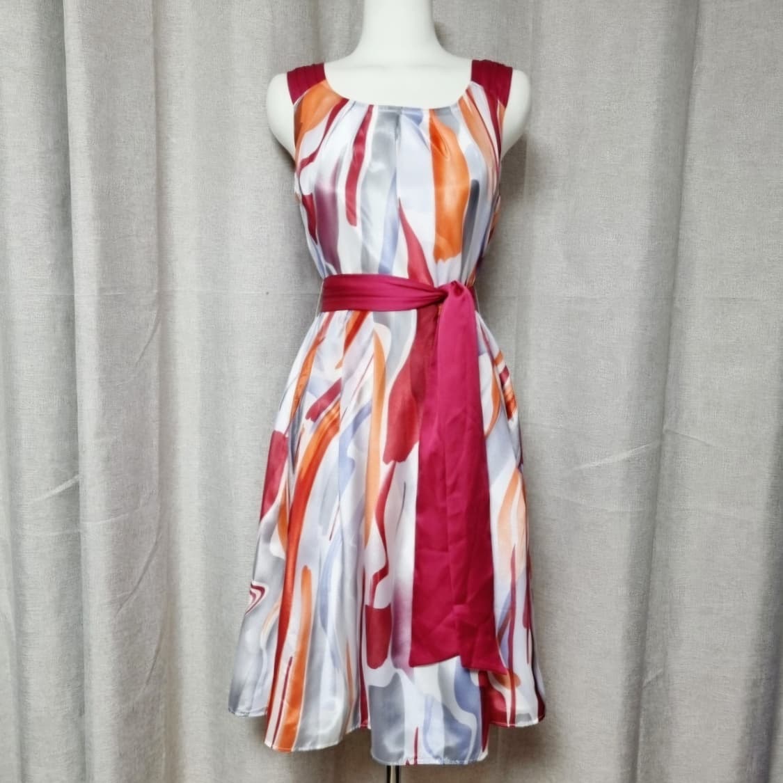 모조에스핀 슬리브리스 원피스 (55) 시착만/새상품 상품이미지1