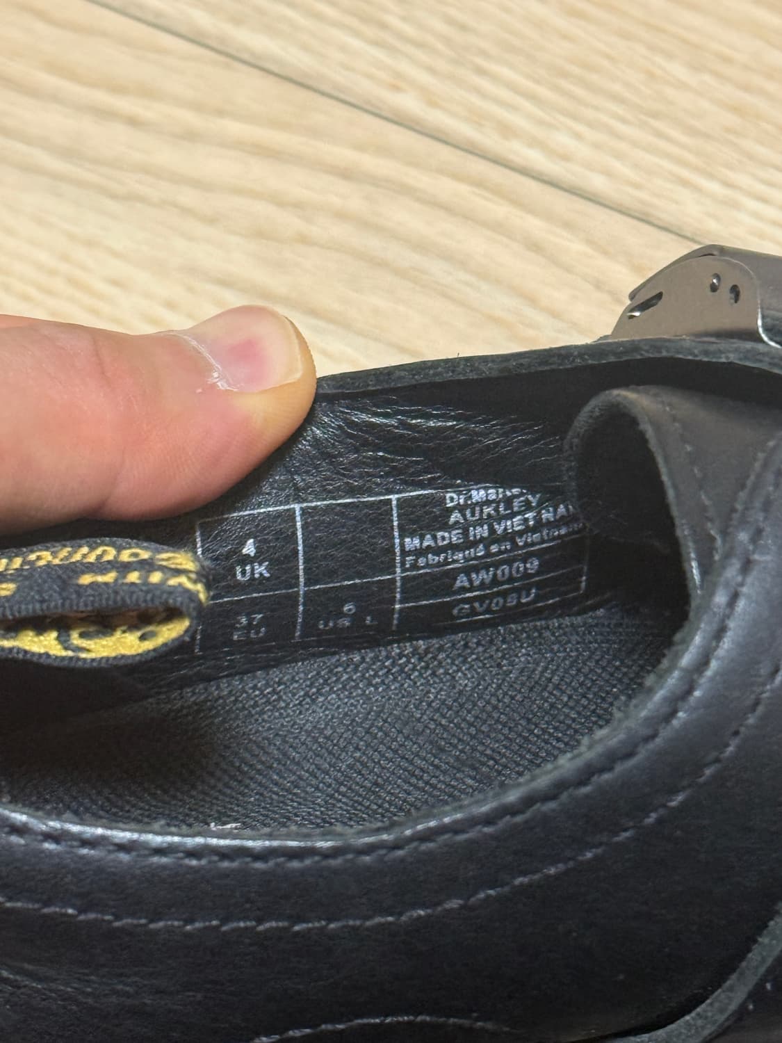 uk4,230) 129,000원 닥터마틴 오클리 블랙 더비 상품이미지7