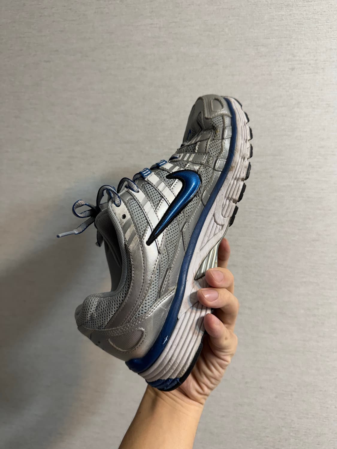 나이키 p-6000 메탈릭실버 285 상품이미지5