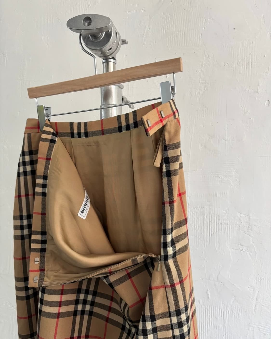 Burberry 버버리 베이지 노바체크 울 미디 스커트 상품이미지3