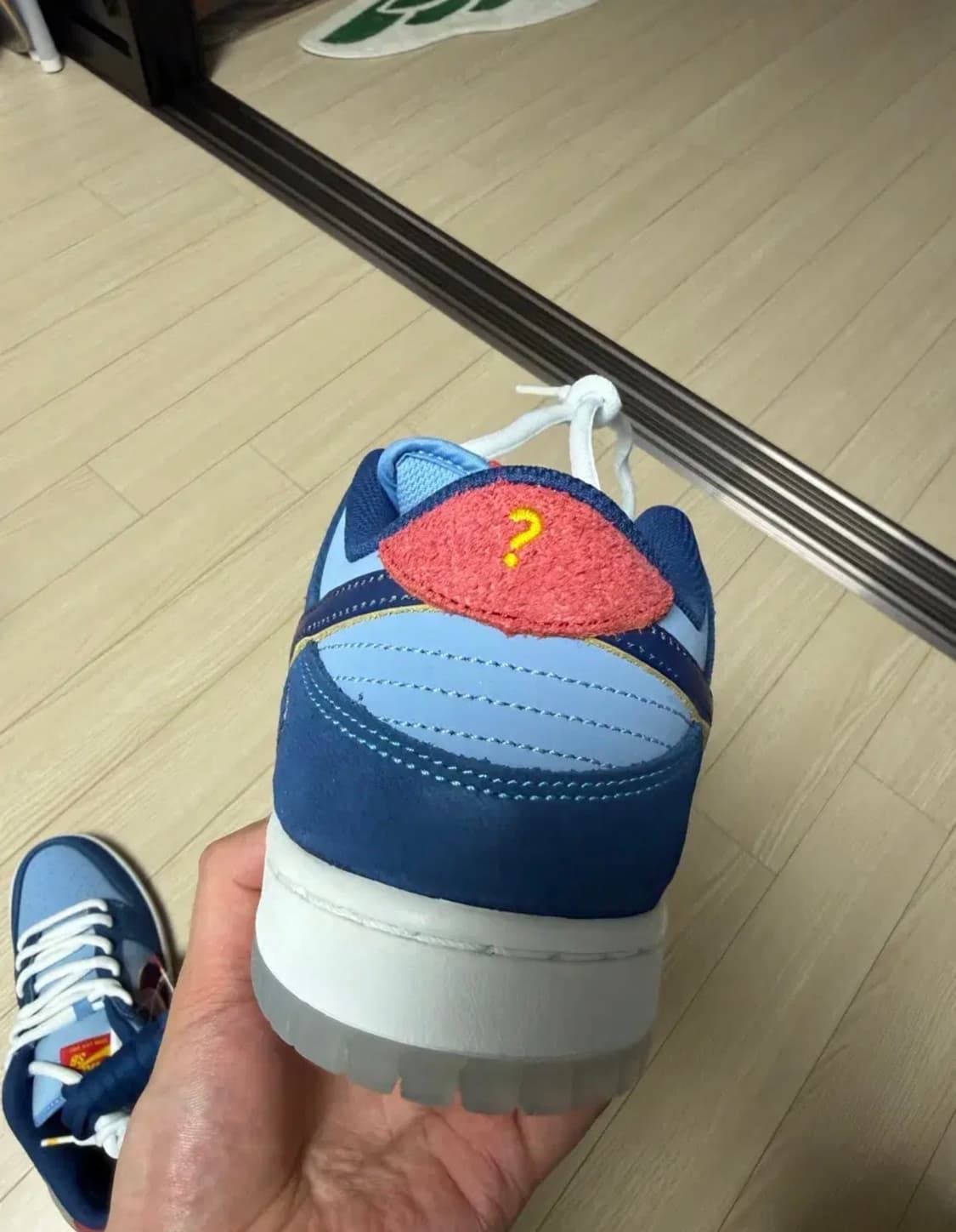 (260)나이키 x 와이 쏘 새드? SB 덩크 로우 프로 코스탈 블루 상품이미지3