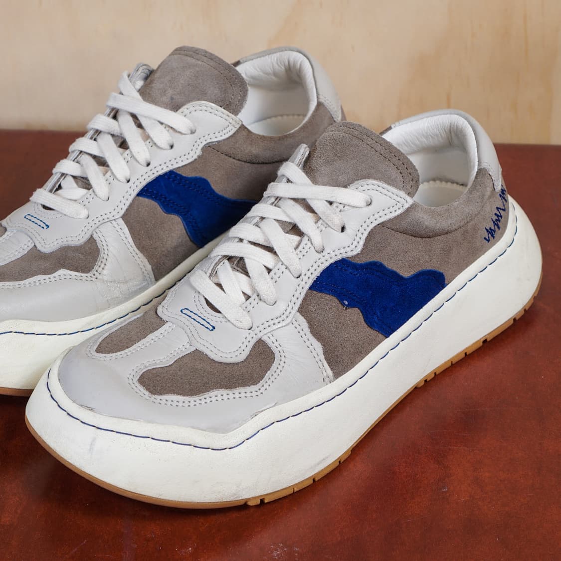 아더에러 로그 바우스 스니커즈 상품이미지1