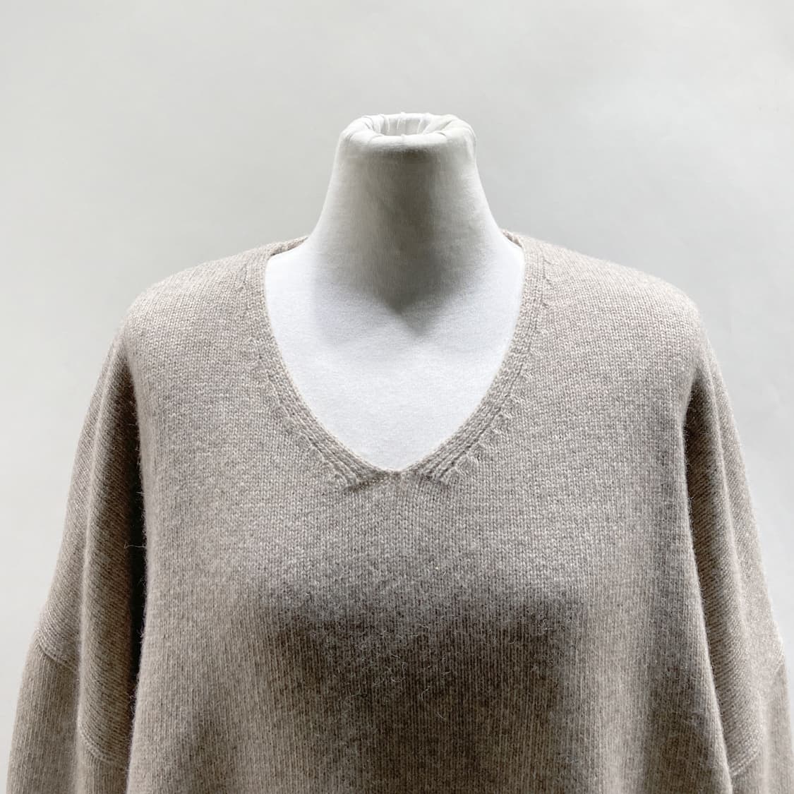 피그먼트 여성 울 롱 트임 루즈핏니트 F  상품이미지2