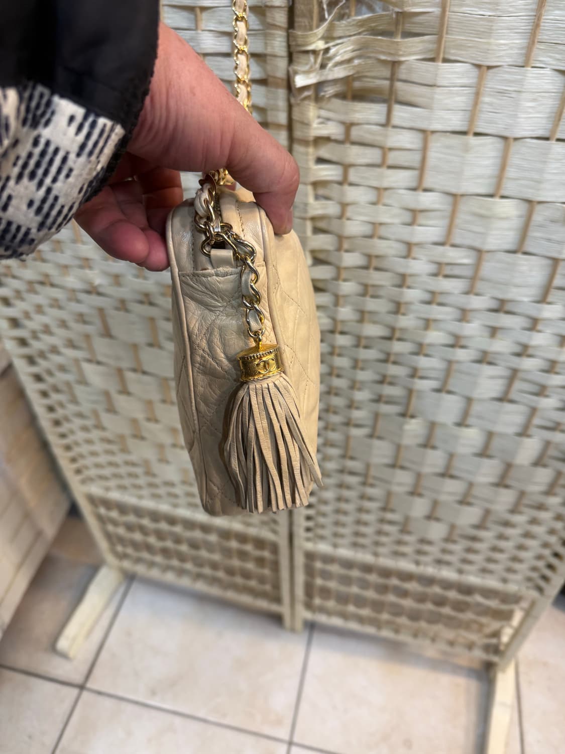 정품 샤넬 램스킨 퀄팅 체인크로스백 팝니다 상품이미지5