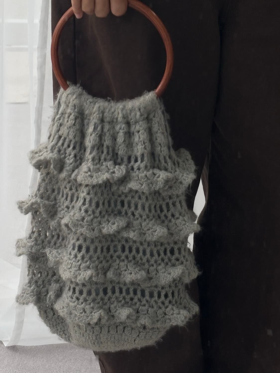 그레이 캉캉 프릴 니트 우디링 백 상품이미지7