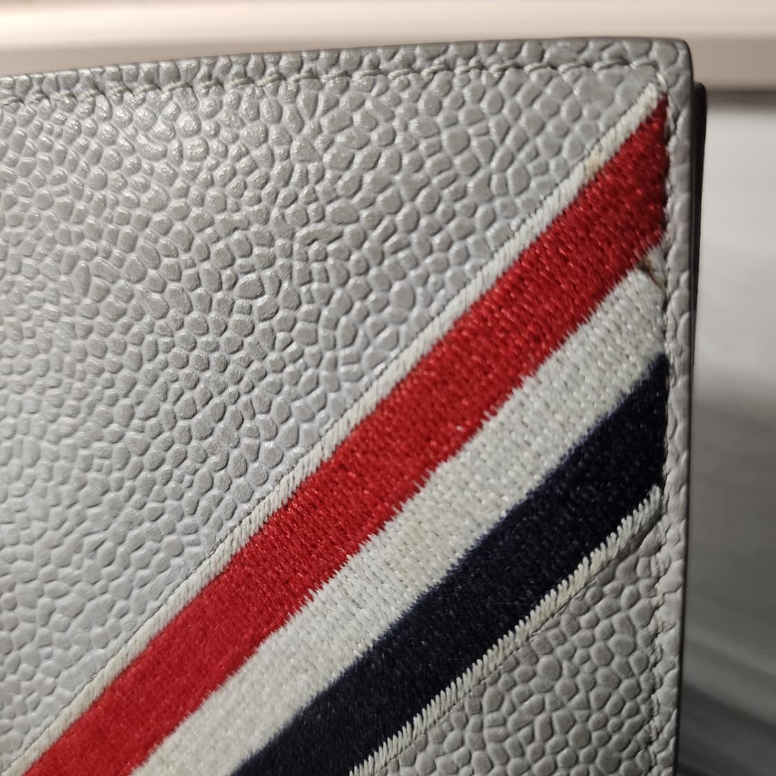 톰브라운 삼선 빌포드 반지갑 상품이미지4