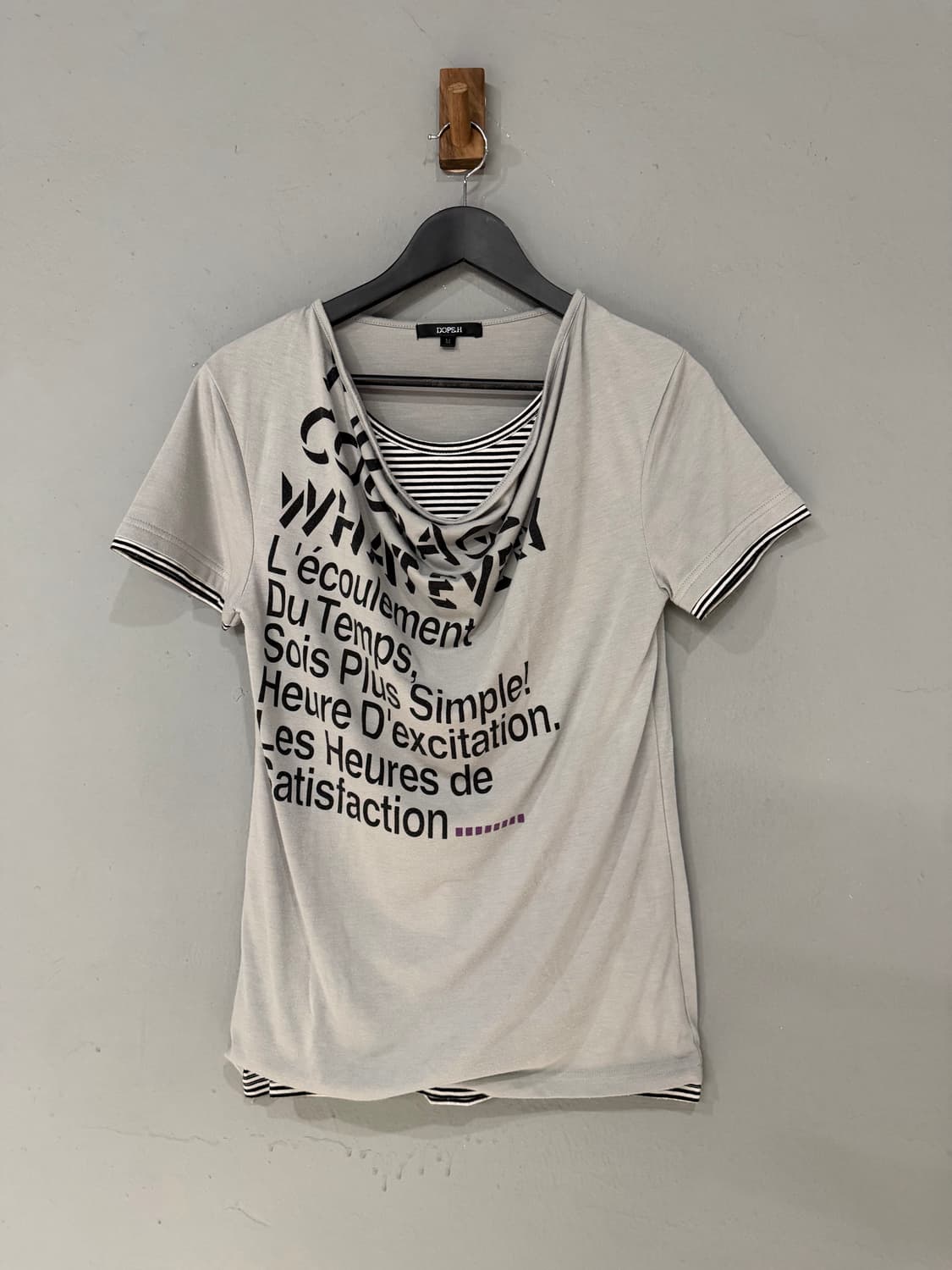 stripe layered lettering drape top 상품이미지5