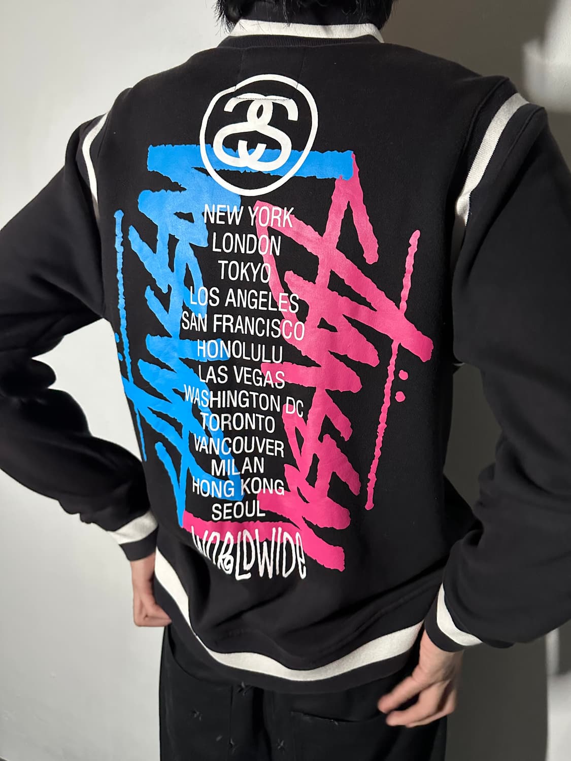 Stüssy Worldwide Varsity Jacket 상품이미지1