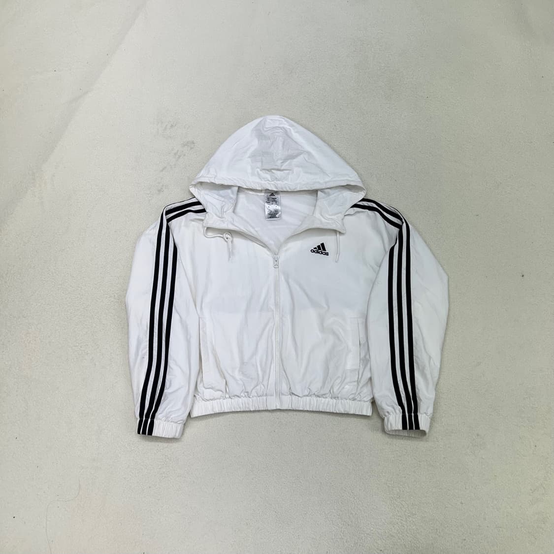 Adidas white windbreak jacket 상품이미지4