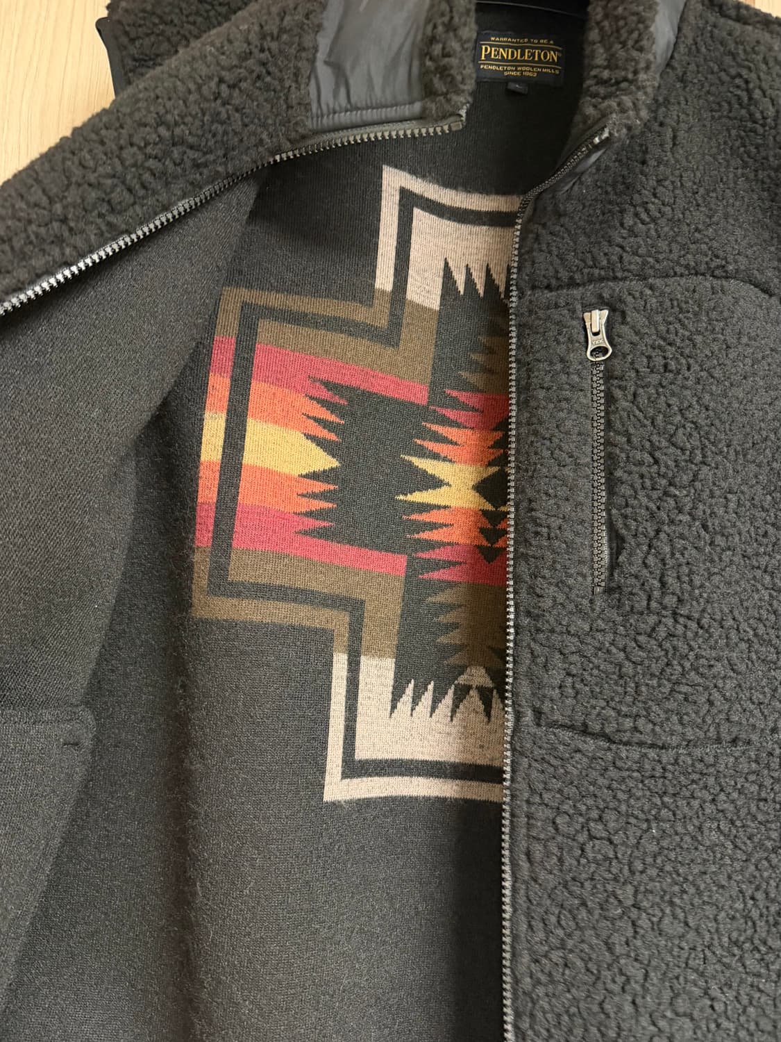 펜들턴 / PWM 스탠드 플리스 배스트 나바호 블랙 / L 상품이미지7