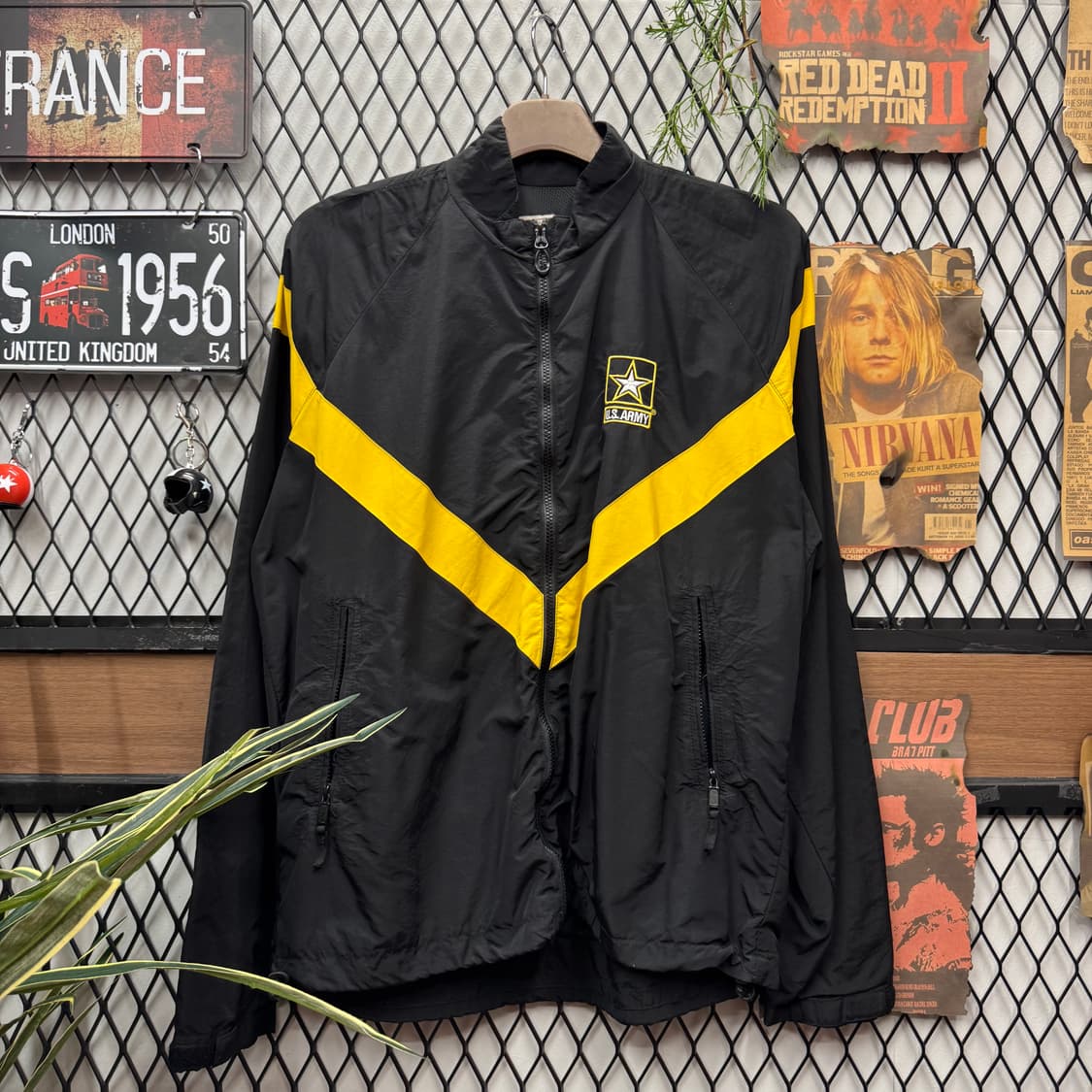 U.S. ARMY 미군 바람막이 전면 스타 로고 포인트 블랙 옐로 상품이미지1