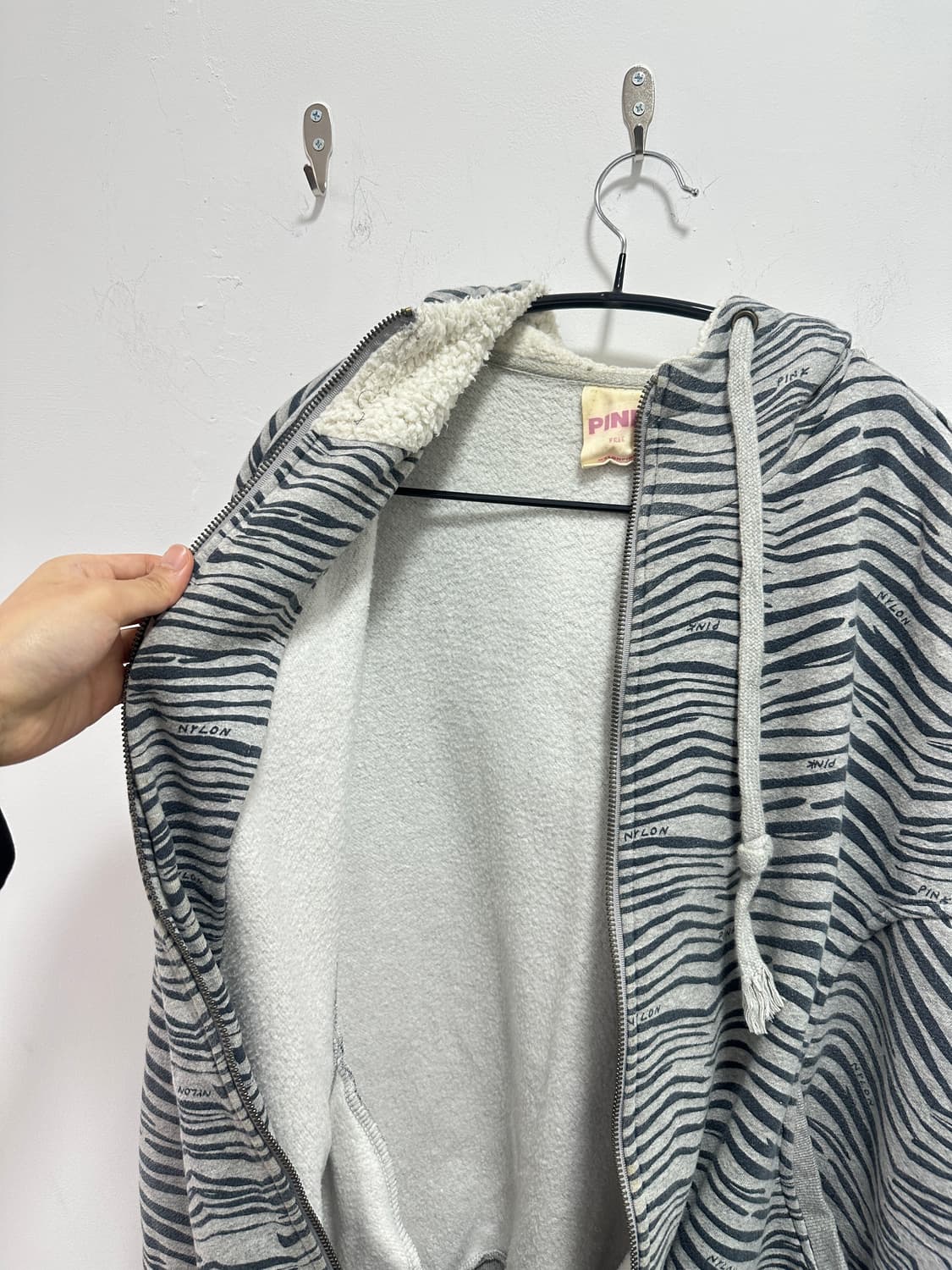 ‘Pink’ zebra pattern big hoodie 상품이미지6