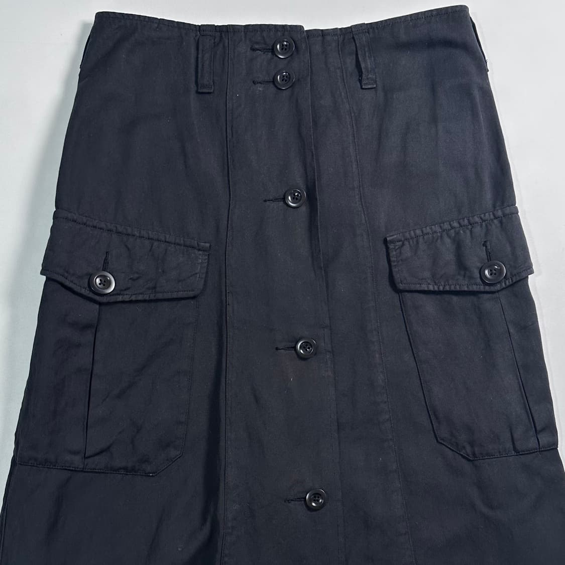 마가렛호웰 블랙 포켓 롱 스커트 상품이미지2