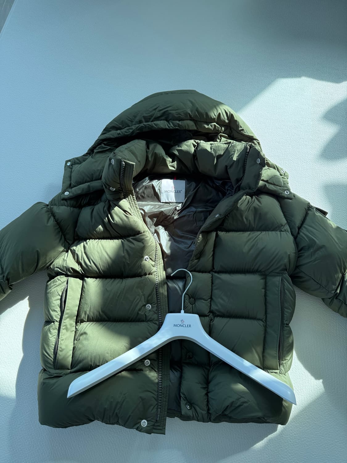 몽클레어 베제르 2사이즈 새상품급 상품이미지1