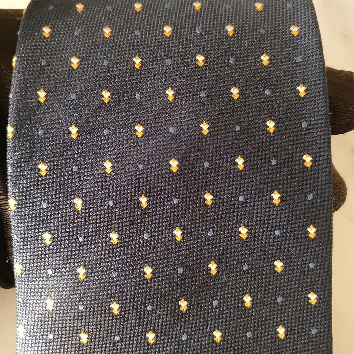 듀퐁 실크 네이비 마이크로 도트 넥타이 8.5cm A등급 A19074
 상품이미지6