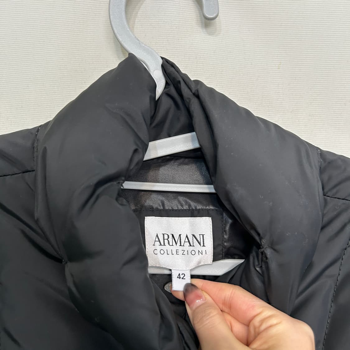 아르마니 여성 구스다운 패딩 42사이즈(95정도) 블랙  상품이미지2