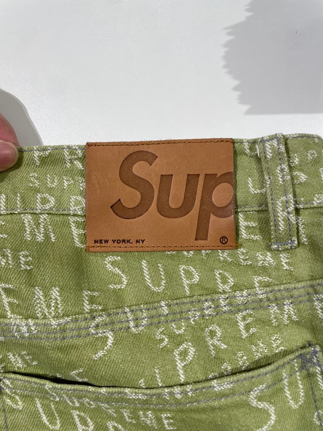 슈프림 21S/S 세이지 워프 자카드 로고 페인터 데님 쇼츠 상품이미지9