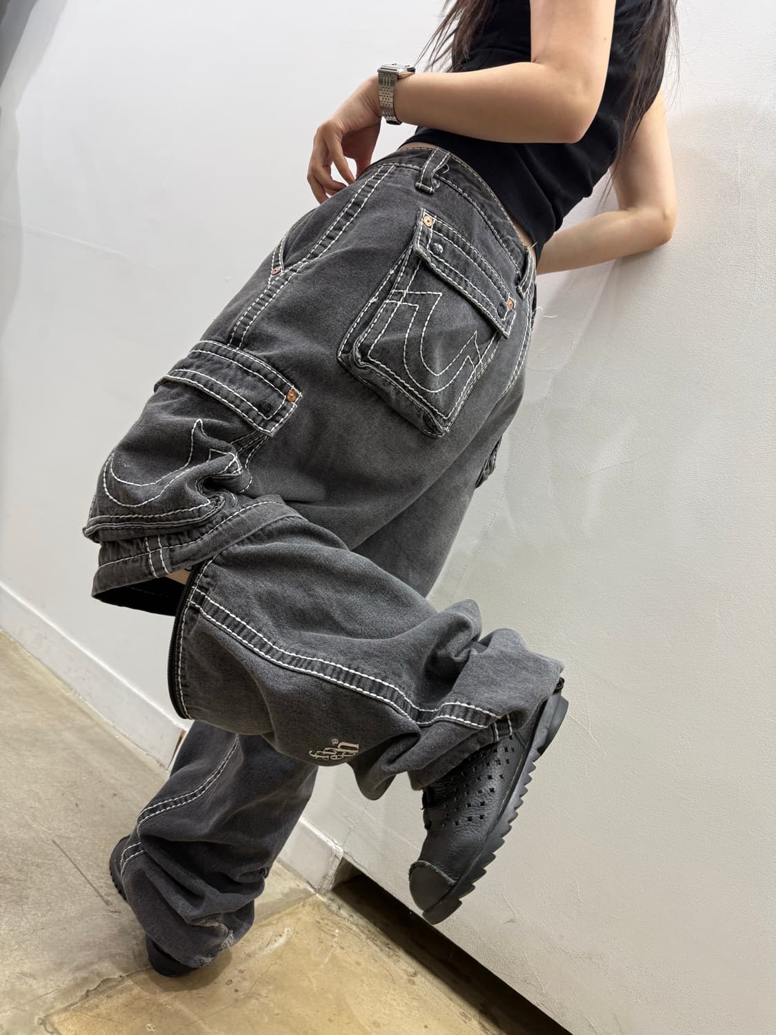 트루 릴리전 x 패치 와이드 레이버 카고팬츠 상품이미지1