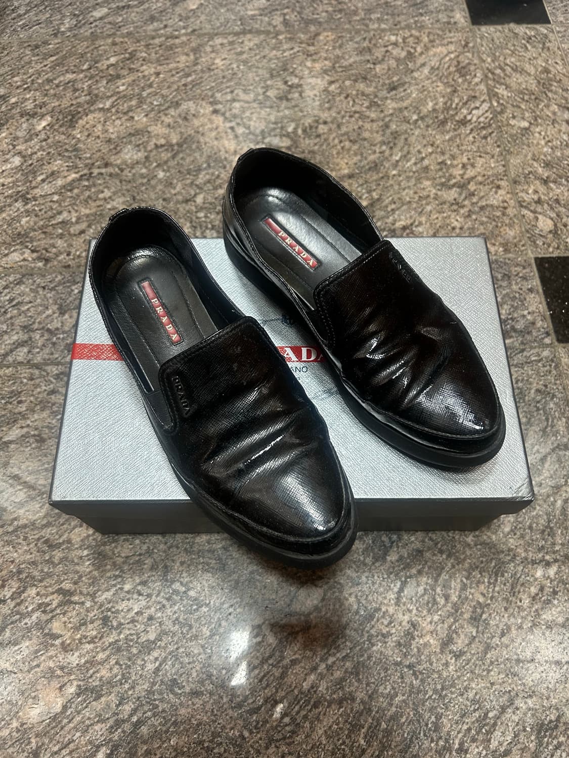 프라다 스포츠 에이징 로퍼 상품이미지1