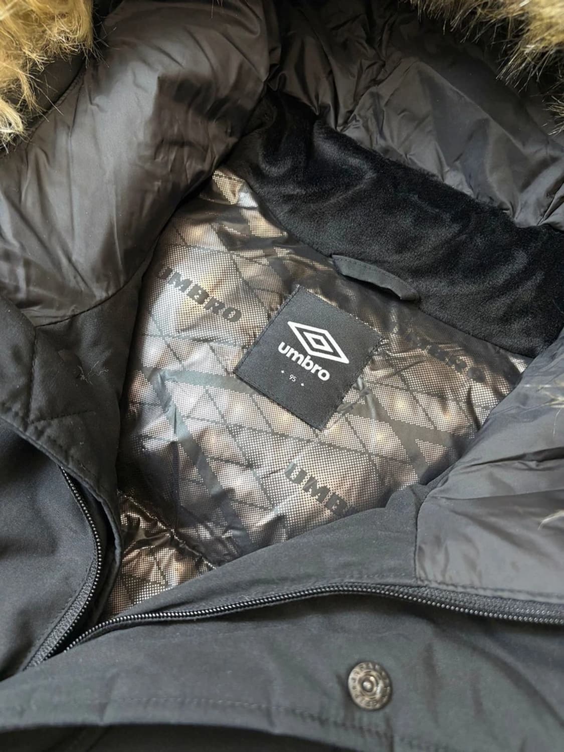 엄브로 Umbro 20FW 헤비 덕다운 항공핏 패딩 PN6246 상품이미지4