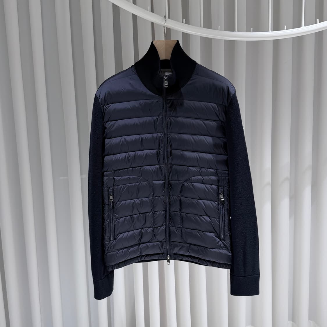 L / 몽클레어 로고 블랙 김현우 니트패딩 상품이미지3