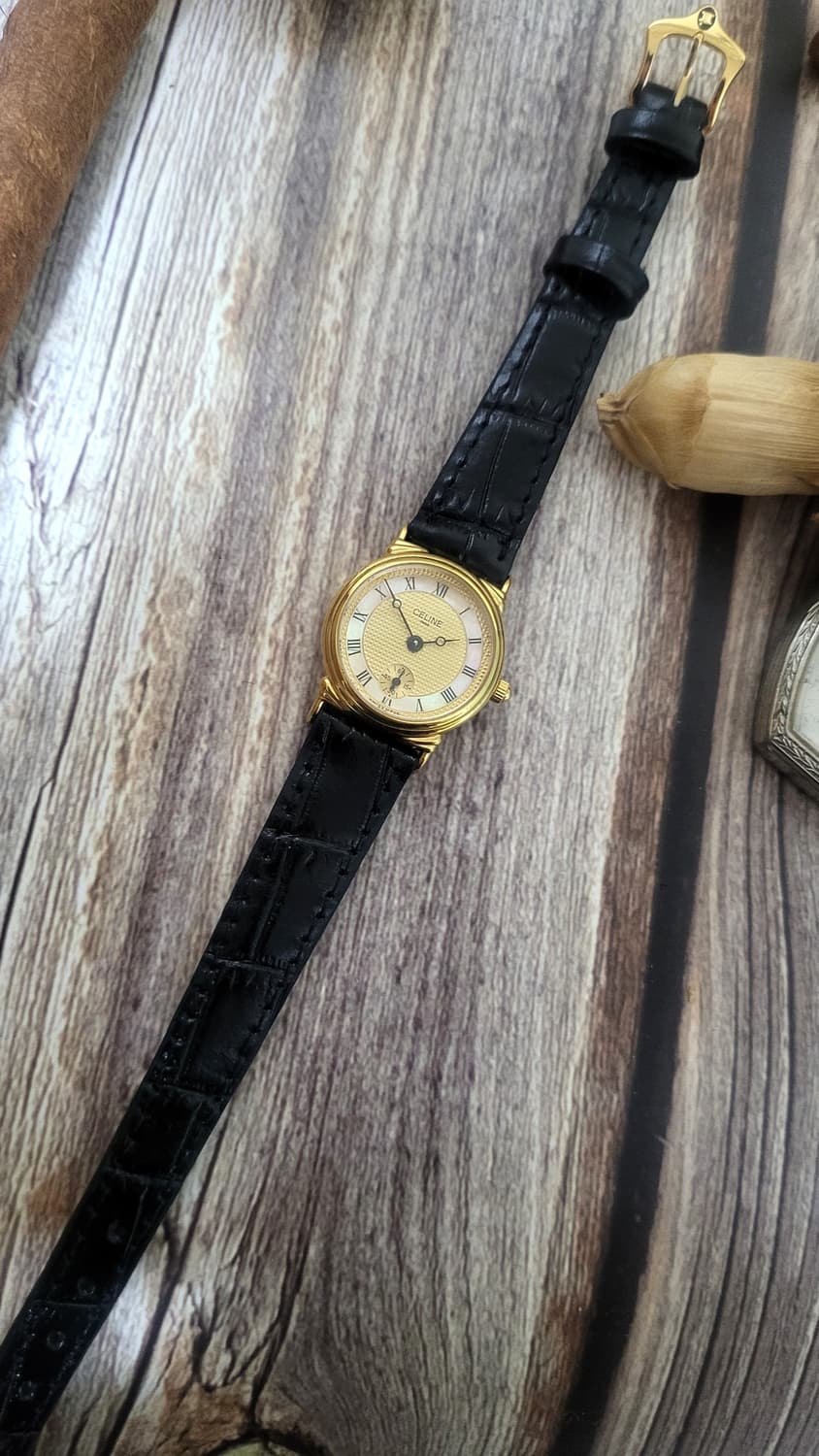 [연말세일]정품 셀린느 스몰 세컨즈 골드 쿼츠시계 상품이미지4