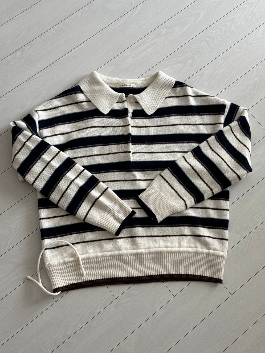 The raust 니트 새상품 상품이미지1