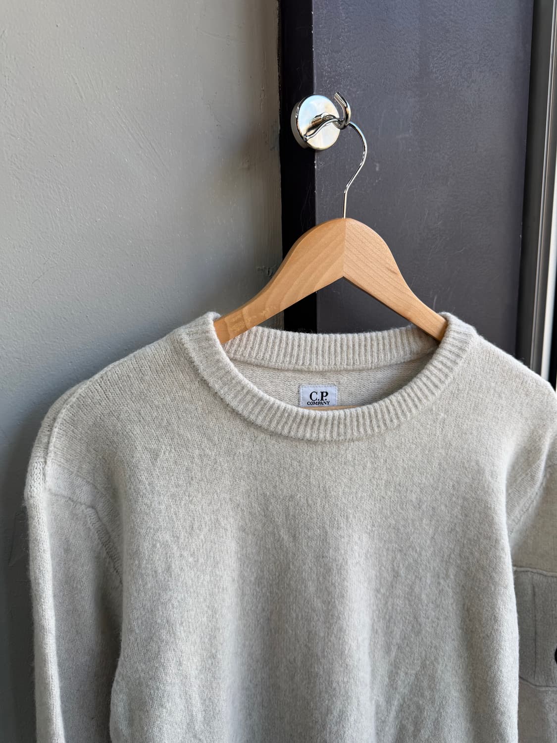 100/ CP컴퍼니 24-25FW 울 스웻 니트 상품이미지3