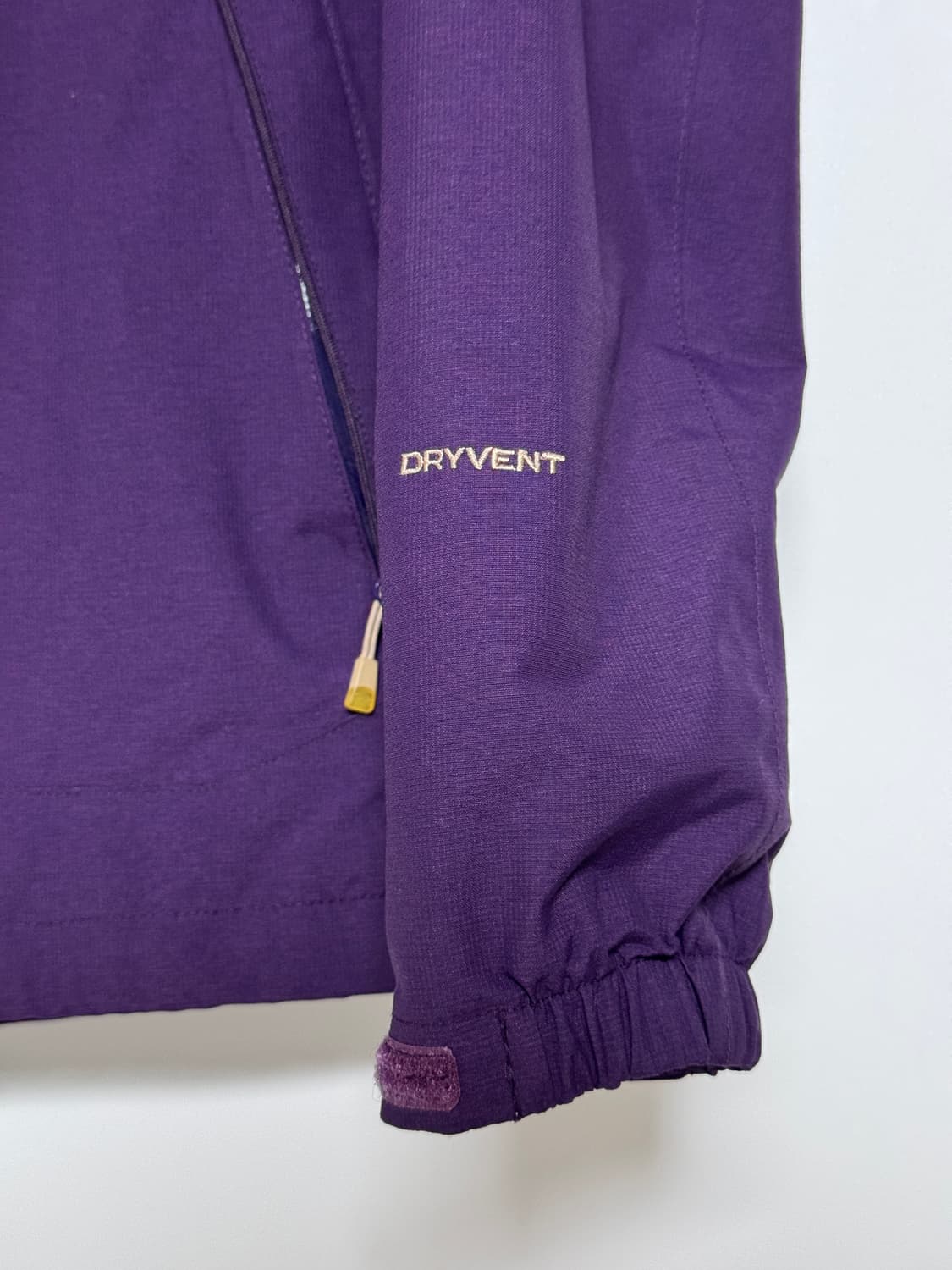 노스페이스 여성 DRYVENT 바람막이 85(S) 상태굿 상품이미지3