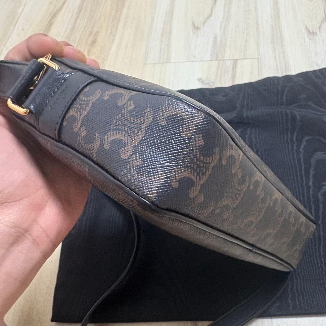 [새상품급] 셀린느 카메라백 상품이미지6