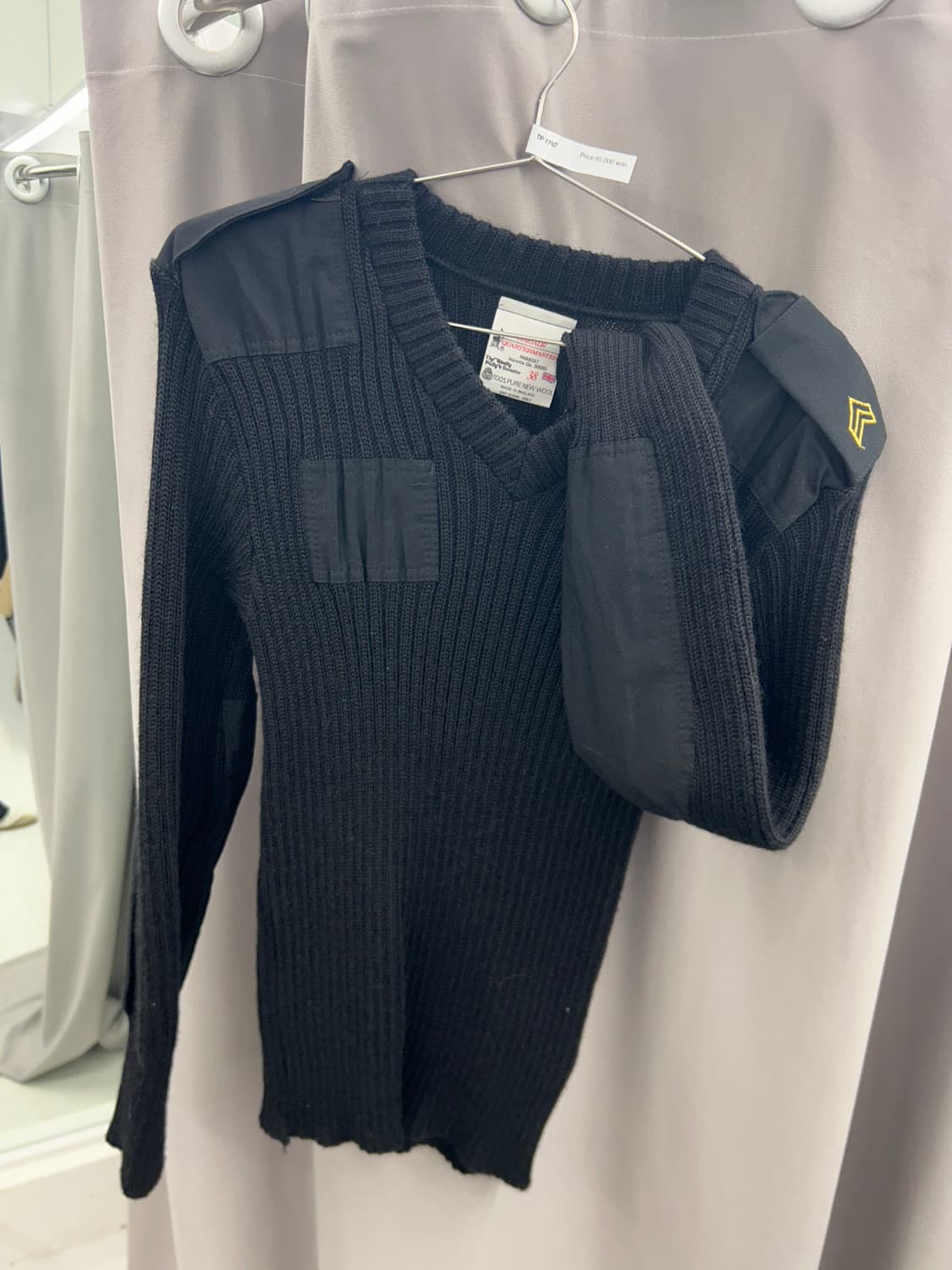 잉글랜드 디테쳐블 울 스웨터 상품이미지1