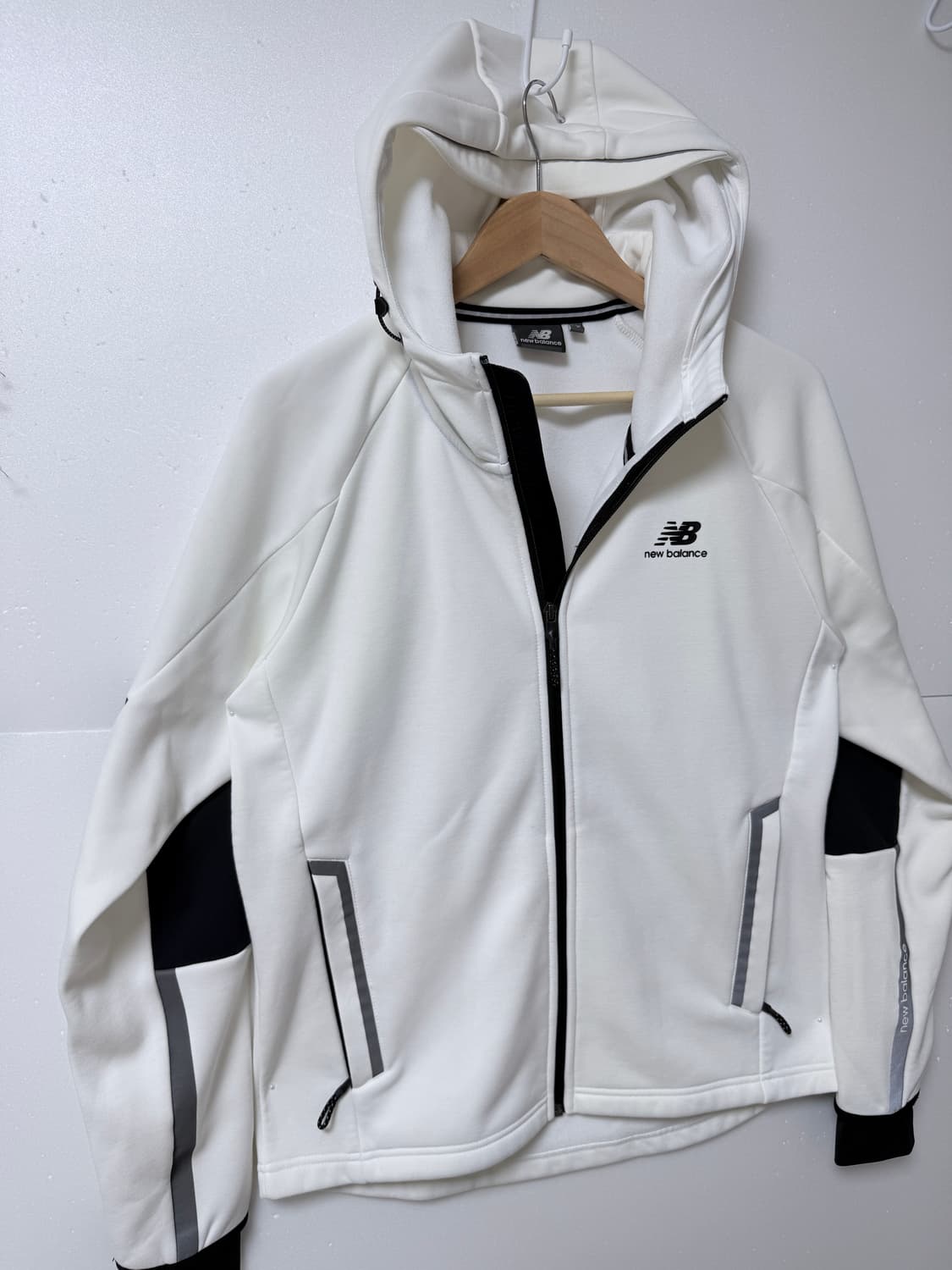 뉴발란스 후드 집업 화이트 100 데일리 상품이미지2