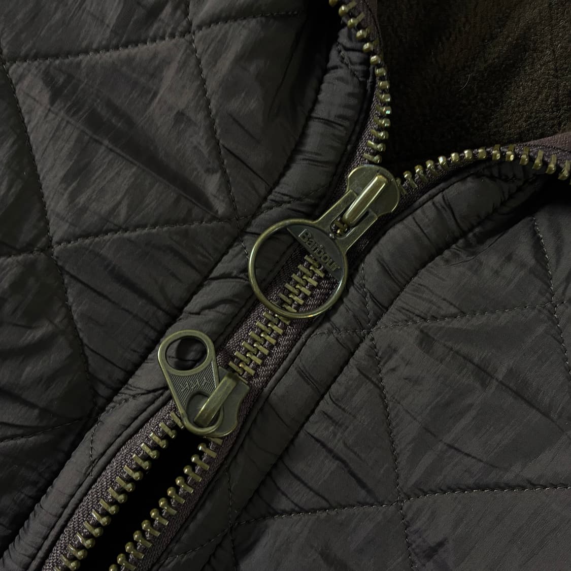 Barbour 바버 브라운 퀼티드 2-way 자켓 상품이미지5