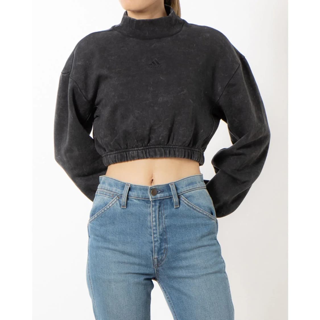 아디다스 워싱 크롭 맨투맨 상품이미지2