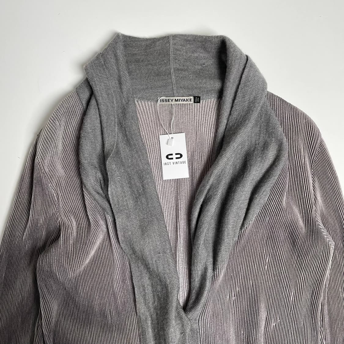 11ss 이세이미야케 플리츠 가디건 상품이미지3