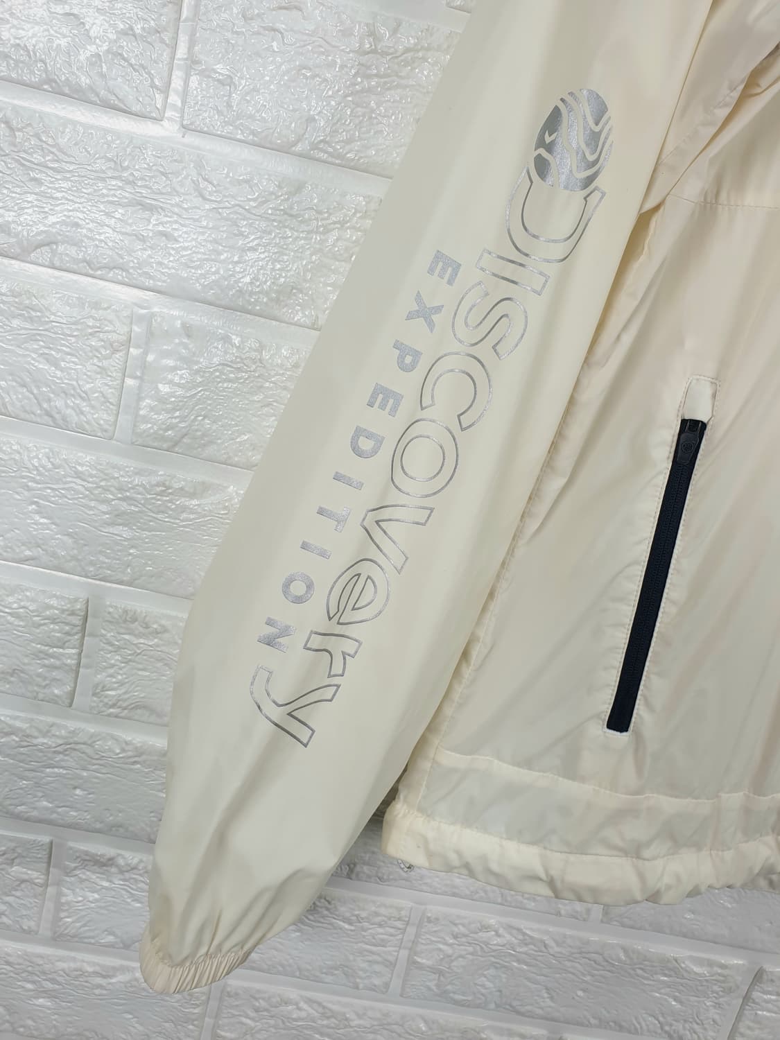 [95]디스커버리 경량 바람막이 상품이미지5