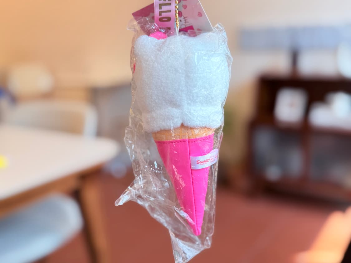 일본 헬로키티 키티짱 x 베스킨라빈스 콜라보 마스코트 키링 상품이미지2