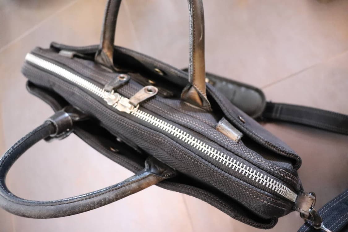 요시다 포터 카우하이드 레더 딜라이트 크로스백 상품이미지7