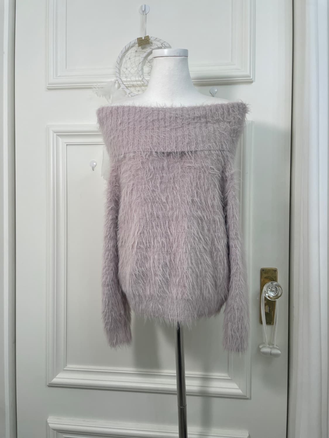 lavender shaggy off-shoulder basic sweat 상품이미지1