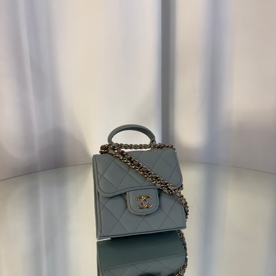 [정품] 샤넬 탑핸들 체인 미니백 램스킨 ap2682 상품이미지3