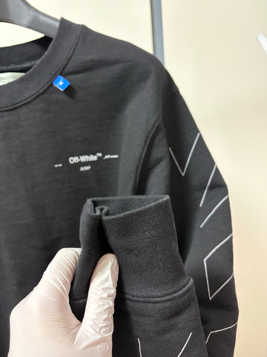 [새해특가/정품] 오프화이트 언피니시드 맨투맨 M 상품이미지4