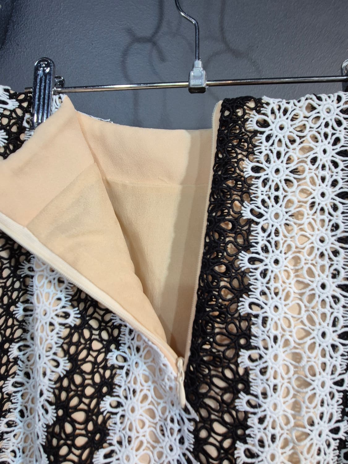 블랙&화이트 레이스 롱 스커트 55 66 상품이미지8