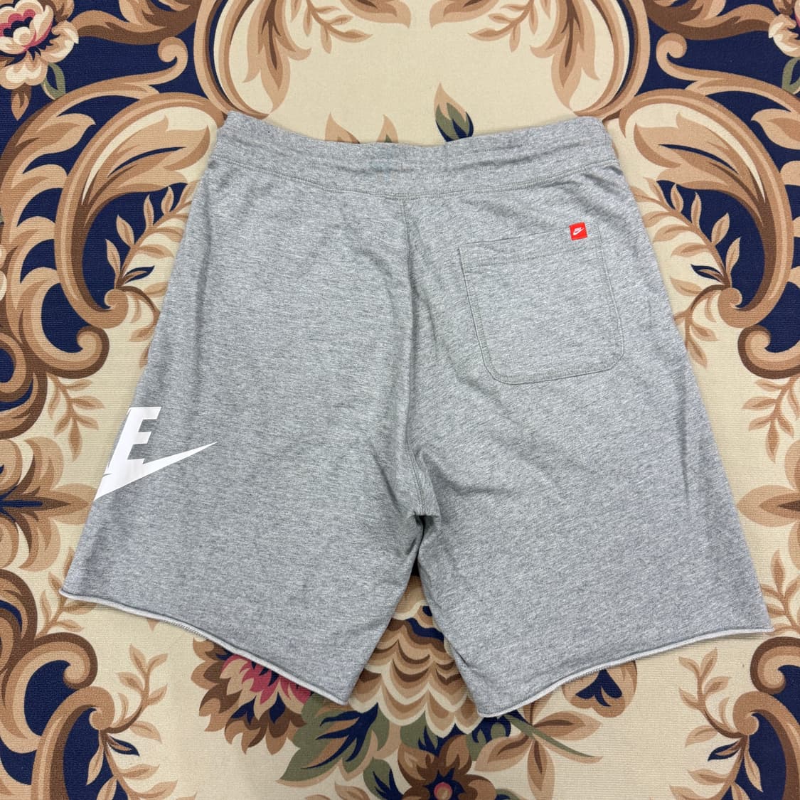 (M)나이키 Nike 빅로고 코튼 반바지(그레이) 상품이미지4
