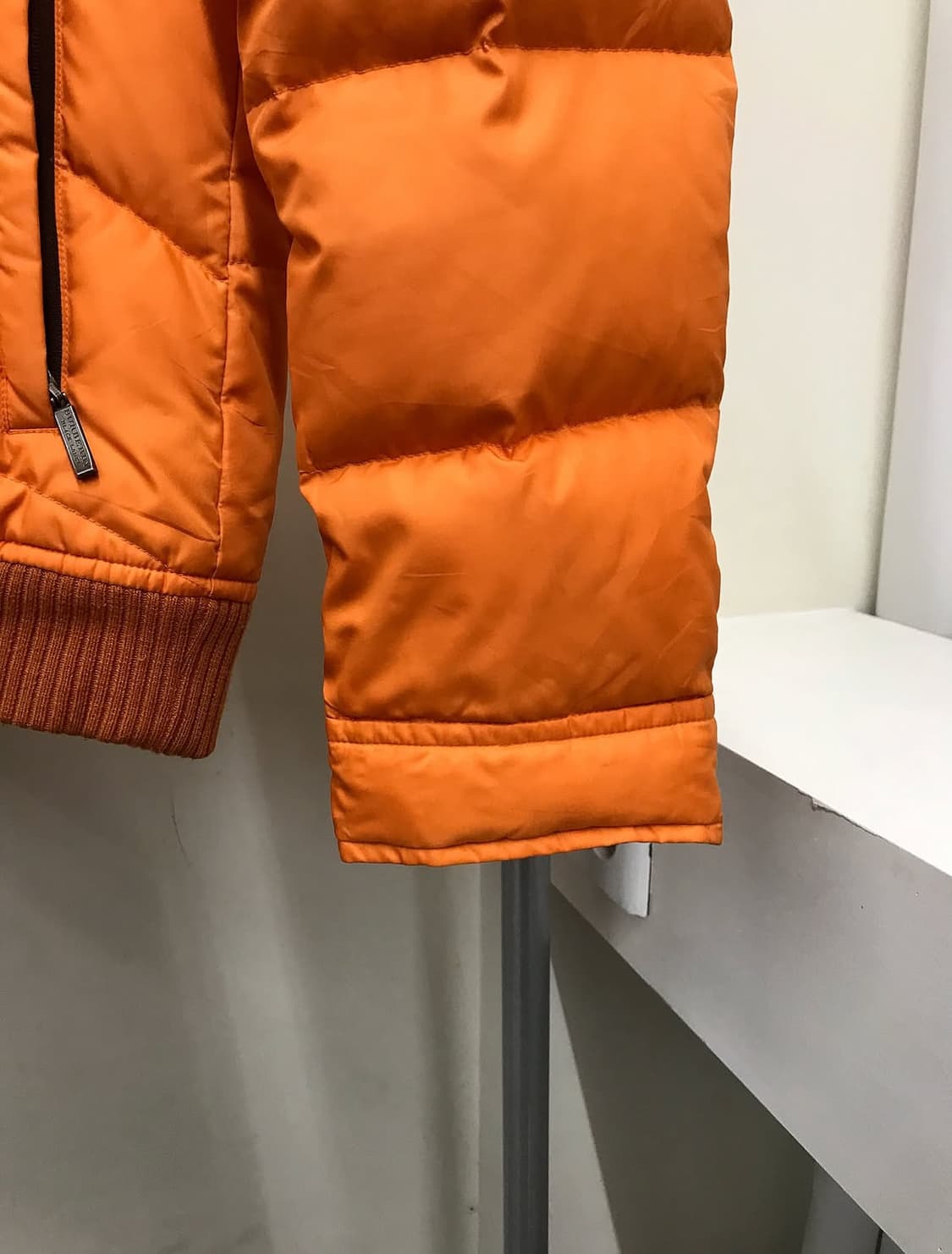 버버리 로고 구스다운 패딩 상품이미지4