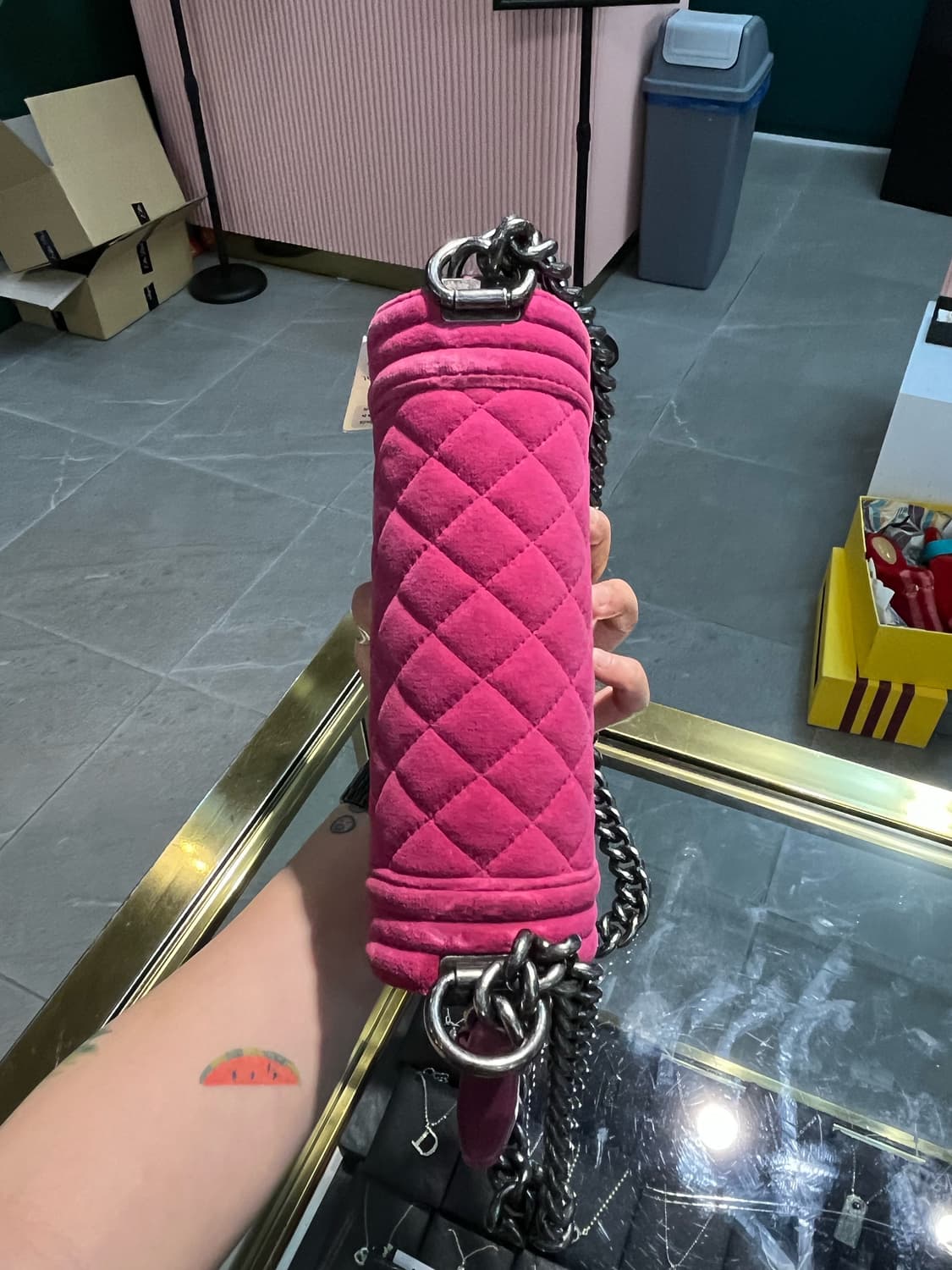 샤넬 보이백 샤넬보이벨벳 상품이미지2