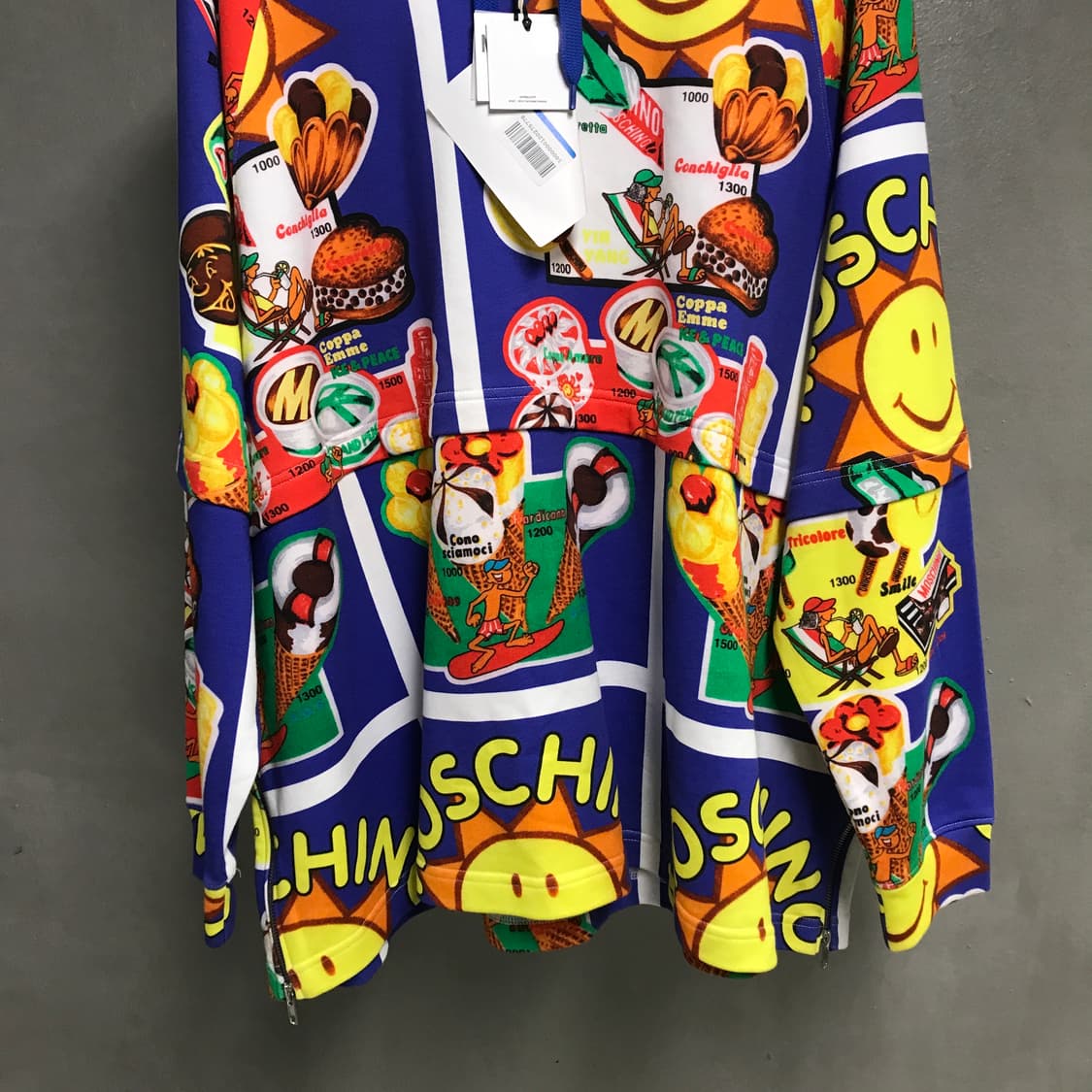 모스키노 패턴 후드티 새상품 50 상품이미지3