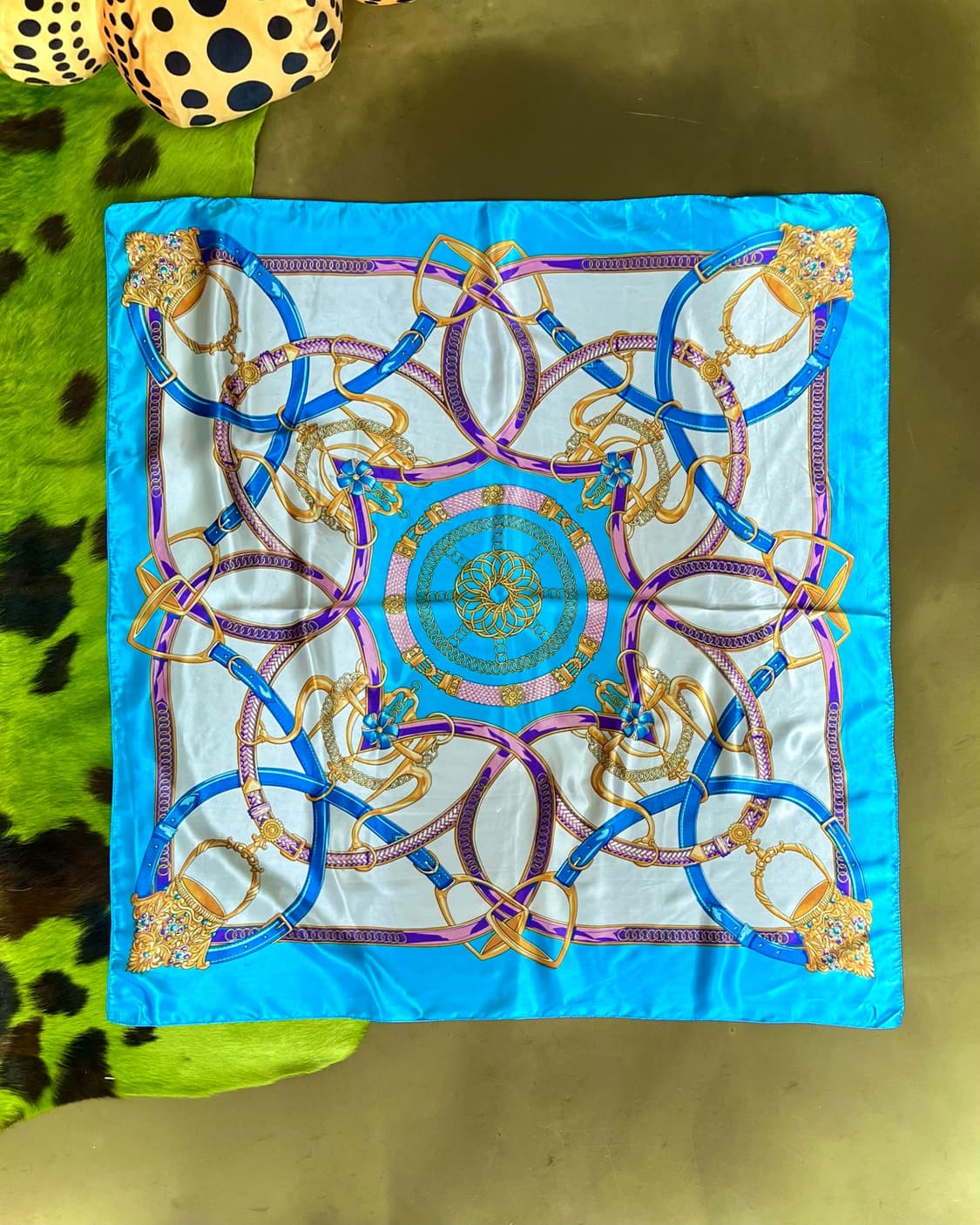 JPN Vintage Regalia Pattern Silk Scarf 상품이미지5