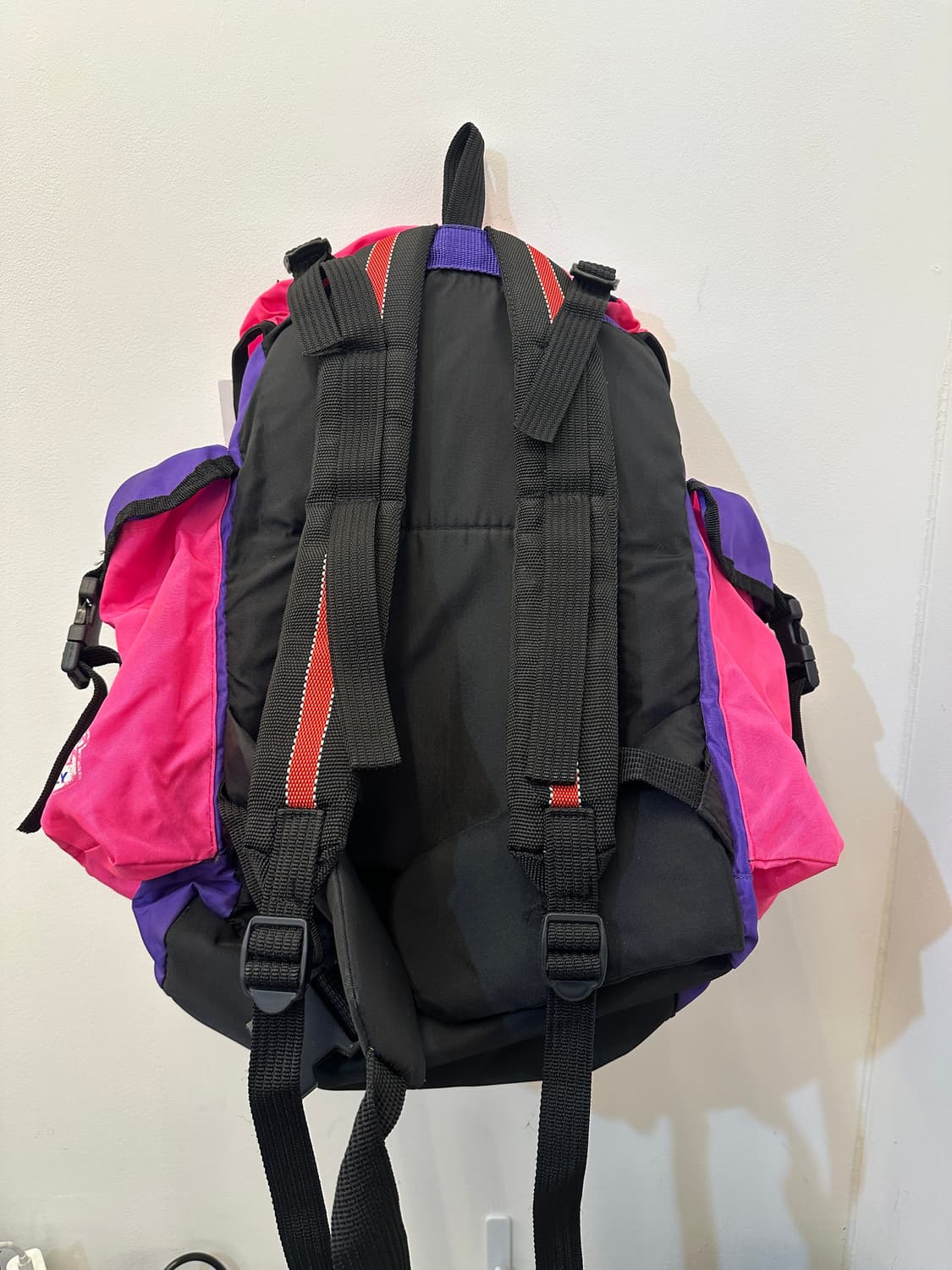 제노바 올드스쿨 캠핑 백팩 형광 핑크 상품이미지2
